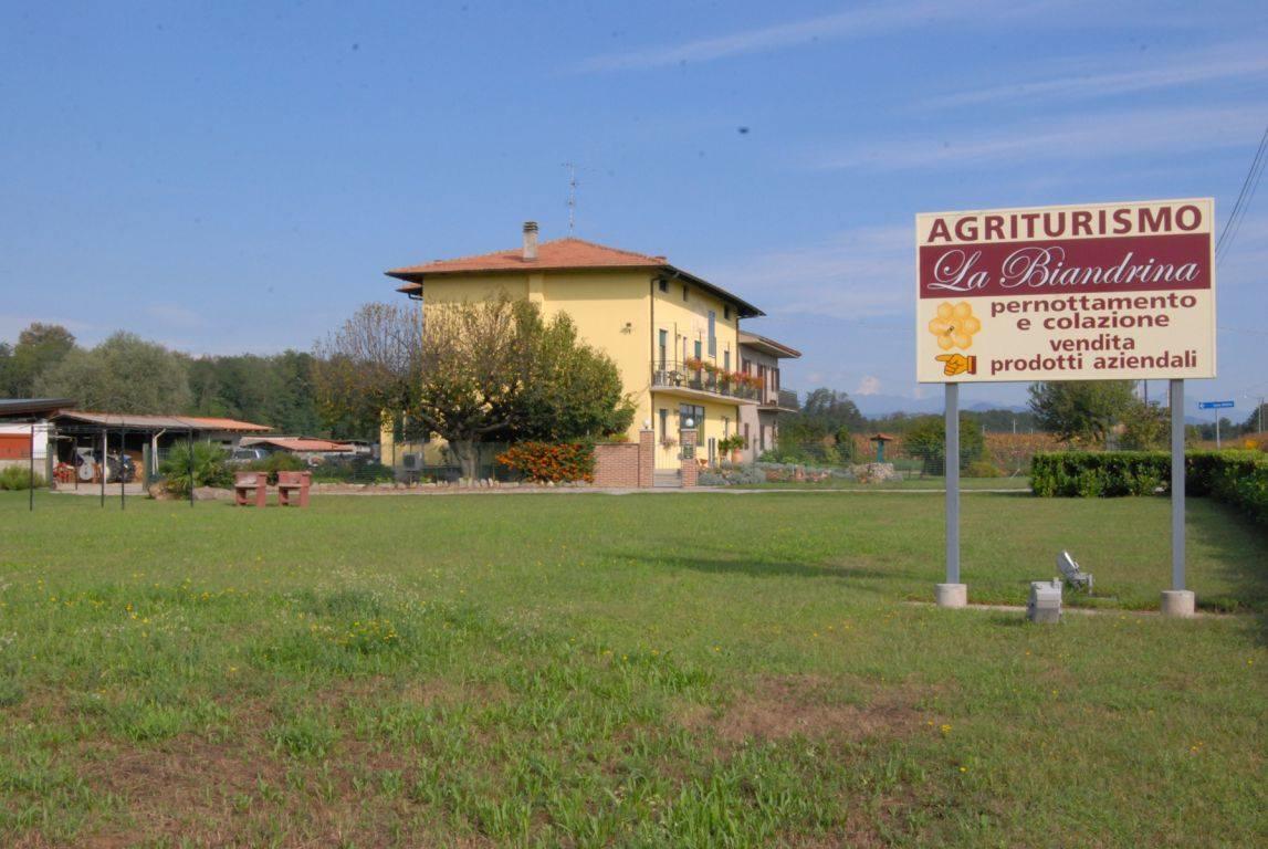 Agriturismo La Biandrina Carpignano Sesia Exterior photo